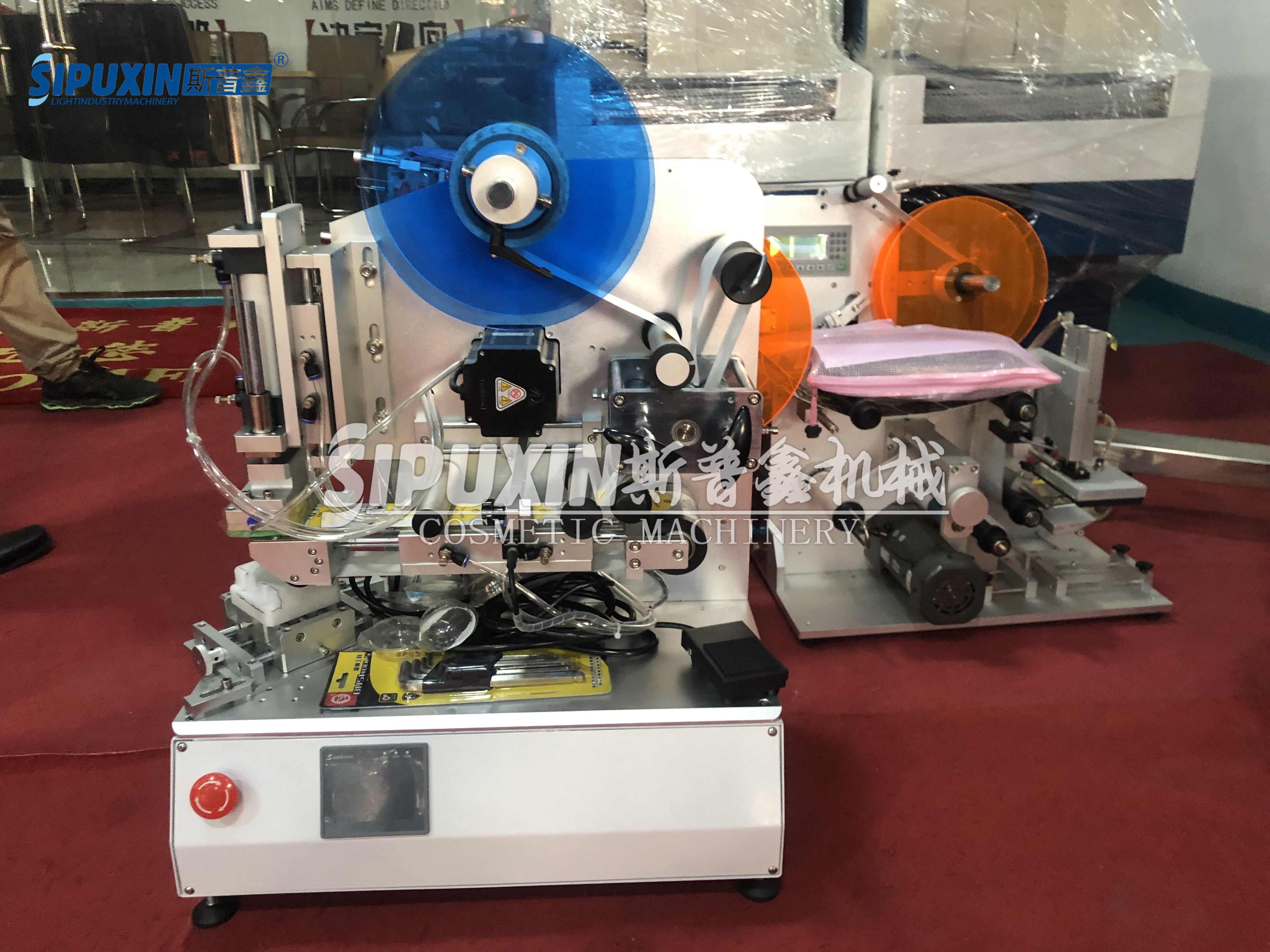 Guangzhou Machinery Factory Wholesale Flat Bottion Machine في أفضل سعر 